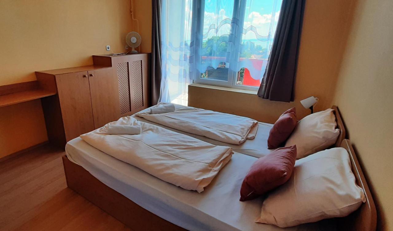 Manuela Ifjusagi Hotel Balatonfüred Eksteriør billede
